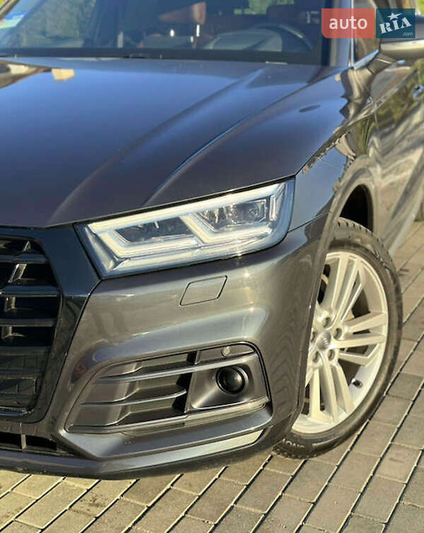Внедорожник / Кроссовер Audi Q5 2018 в Ровно