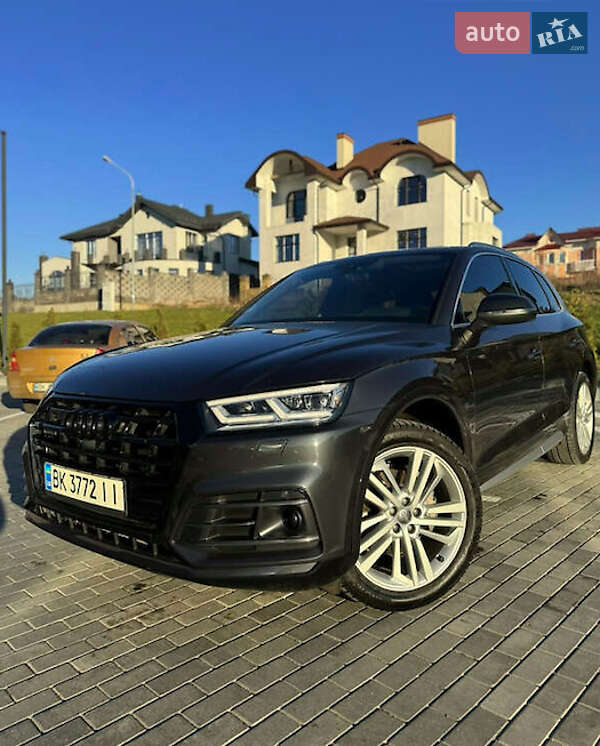 Внедорожник / Кроссовер Audi Q5 2018 в Ровно