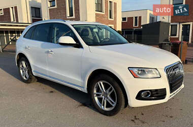 Внедорожник / Кроссовер Audi Q5 2016 в 