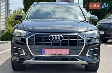 Внедорожник / Кроссовер Audi Q5 2021 в 