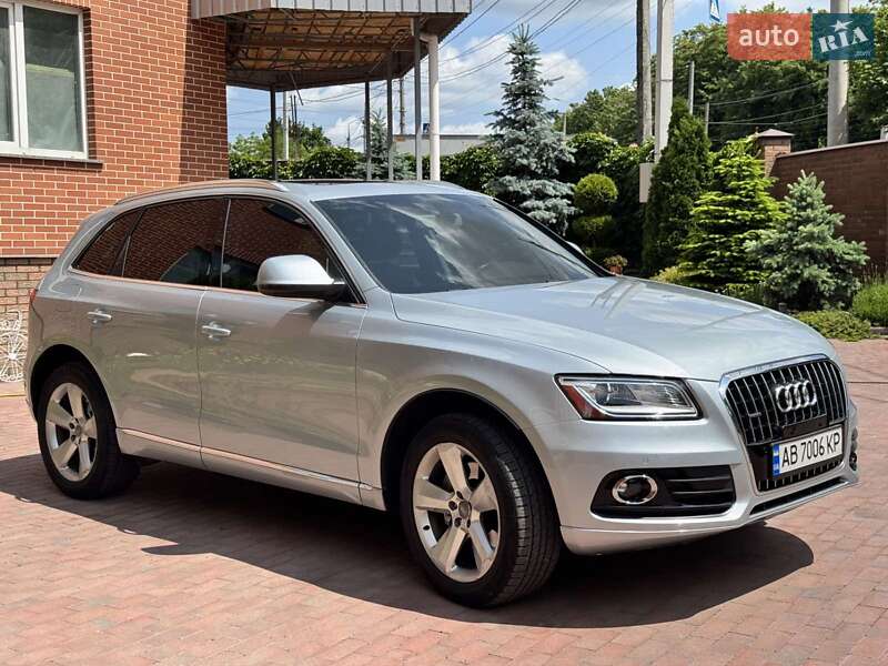 Внедорожник / Кроссовер Audi Q5 2012 в 