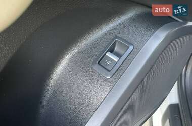 Позашляховик / Кросовер Audi Q5 2021 в 