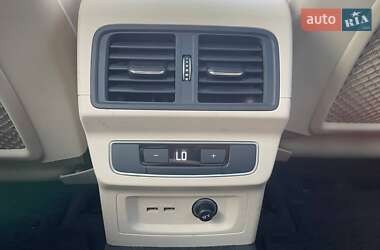 Позашляховик / Кросовер Audi Q5 2021 в 
