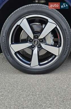 Внедорожник / Кроссовер Audi Q5 2023 в 