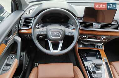 Внедорожник / Кроссовер Audi Q5 2023 в 