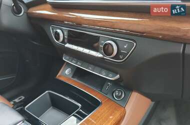 Внедорожник / Кроссовер Audi Q5 2023 в 
