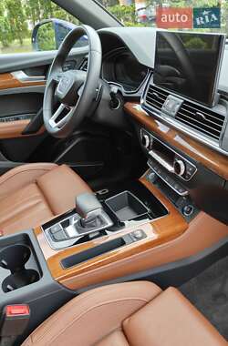Внедорожник / Кроссовер Audi Q5 2023 в 