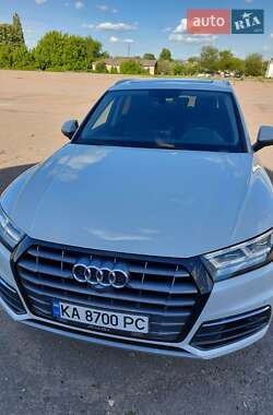Внедорожник / Кроссовер Audi Q5 2018 в Прилуках