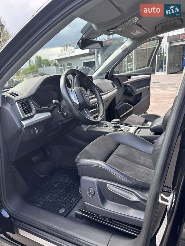 Внедорожник / Кроссовер Audi Q5 2017 в Николаеве