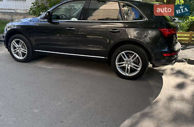 Внедорожник / Кроссовер Audi Q5 2016 в 