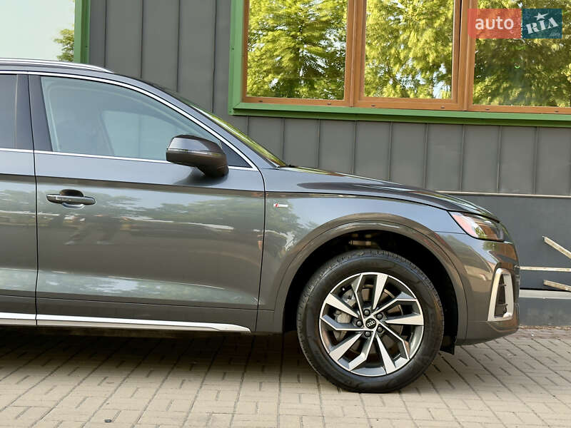 Внедорожник / Кроссовер Audi Q5 2021 в Ровно