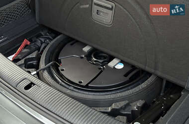 Позашляховик / Кросовер Audi Q5 2021 в 