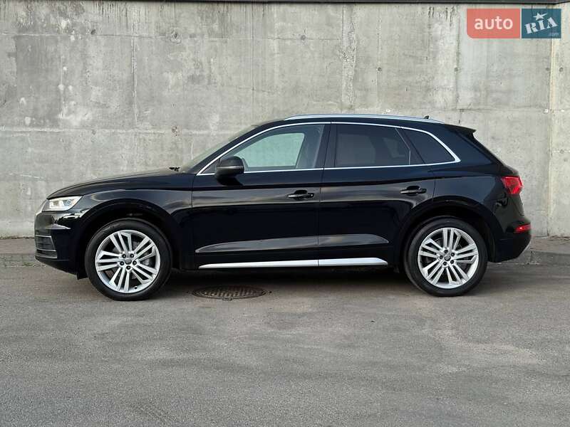 Внедорожник / Кроссовер Audi Q5 2017 в Киеве