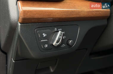 Позашляховик / Кросовер Audi Q5 2021 в 