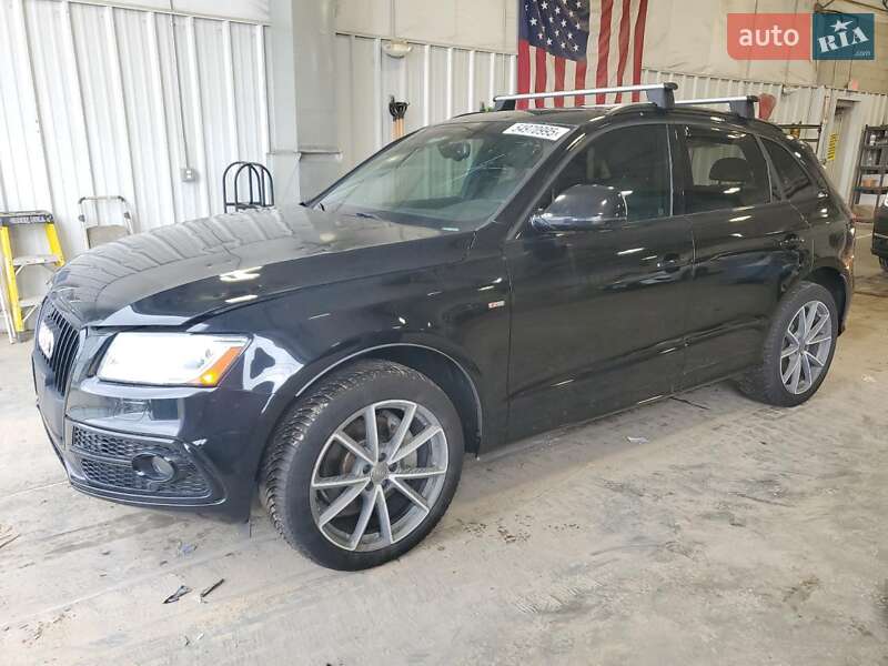 Внедорожник / Кроссовер Audi Q5 2016 в 