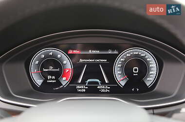 Внедорожник / Кроссовер Audi Q5 2021 в 