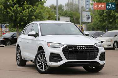 Внедорожник / Кроссовер Audi Q5 2021 в Киеве