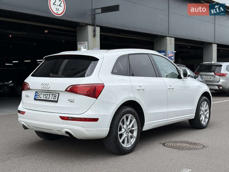 Внедорожник / Кроссовер Audi Q5 2011 в Киеве