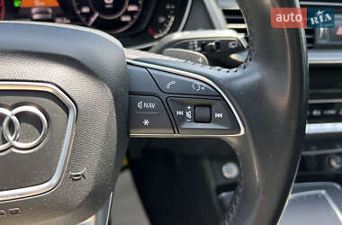 Внедорожник / Кроссовер Audi Q5 2020 в 
