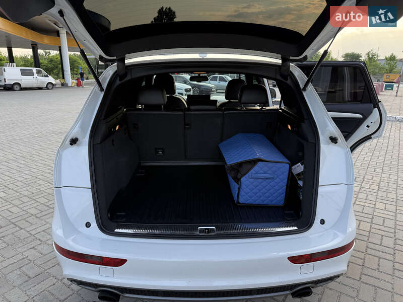 Внедорожник / Кроссовер Audi Q5 2013 в Запорожье
