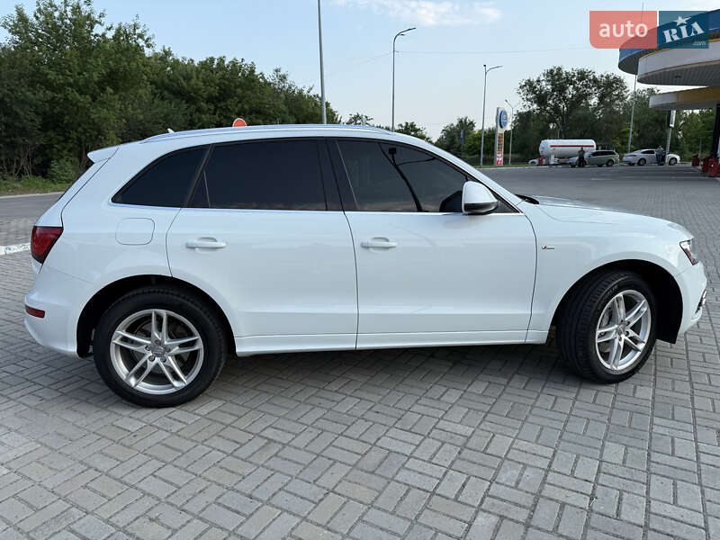 Внедорожник / Кроссовер Audi Q5 2013 в Запорожье