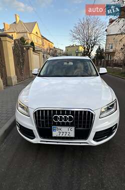 Позашляховик / Кросовер Audi Q5 2014 в 