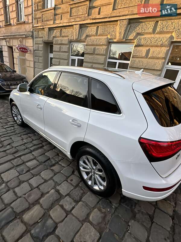 Позашляховик / Кросовер Audi Q5 2014 в Львові