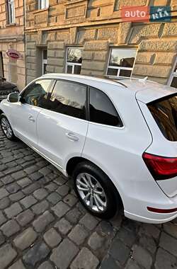 Позашляховик / Кросовер Audi Q5 2014 в 