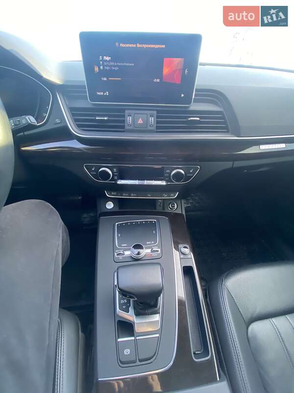 Внедорожник / Кроссовер Audi Q5 2018 в Одессе