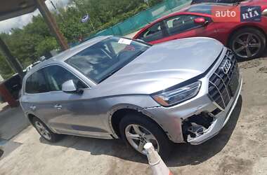 Внедорожник / Кроссовер Audi Q5 2021 в 