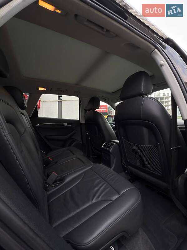 Внедорожник / Кроссовер Audi Q5 2012 в Черновцах