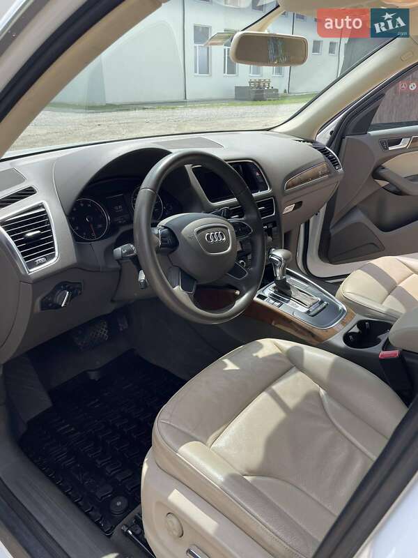 Внедорожник / Кроссовер Audi Q5 2014 в Ивано-Франковске фото 11 Внедорожник / Кроссовер Audi Q5 2014 в Ивано-Франковске