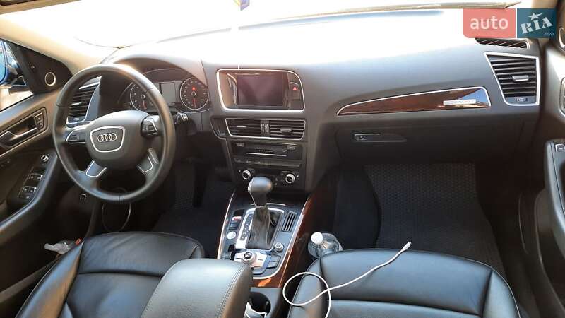 Позашляховик / Кросовер Audi Q5 2015 в Львові