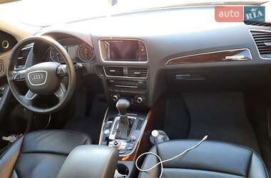 Позашляховик / Кросовер Audi Q5 2015 в 