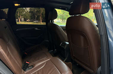 Внедорожник / Кроссовер Audi Q5 2015 в 