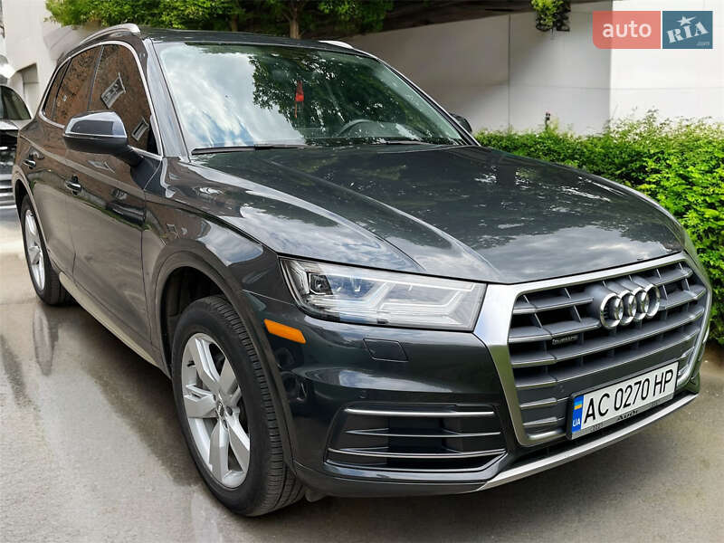 Позашляховик / Кросовер Audi Q5 2017 в Нововолинську