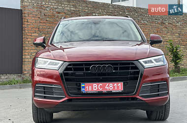 Внедорожник / Кроссовер Audi Q5 2019 в 