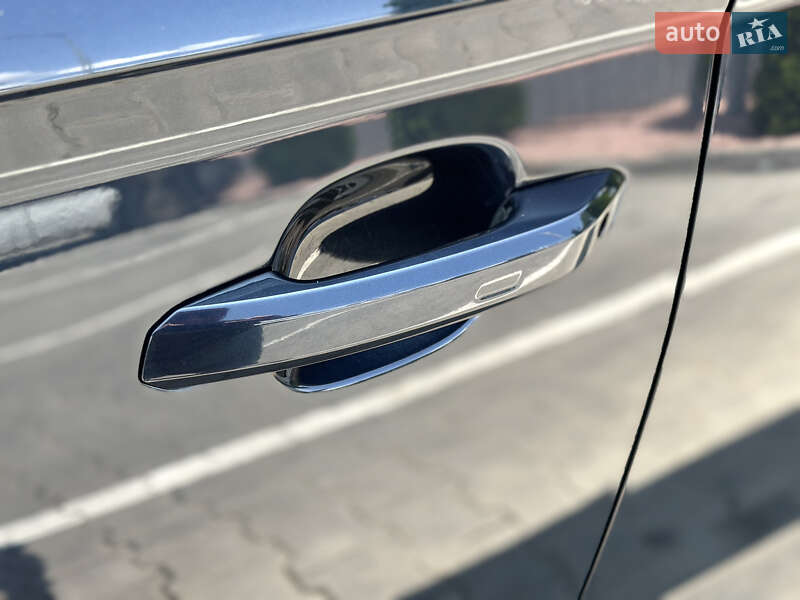 Внедорожник / Кроссовер Audi Q5 2019 в Одессе