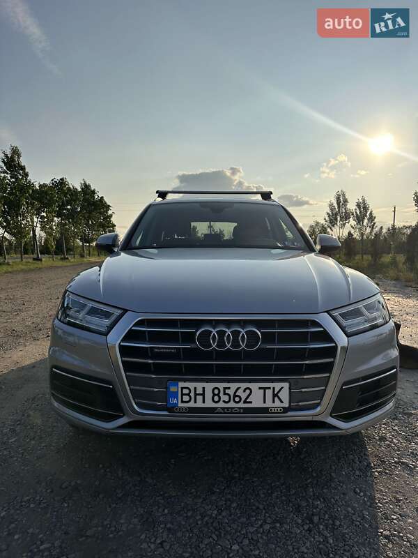 Позашляховик / Кросовер Audi Q5 2019 в Одесі
