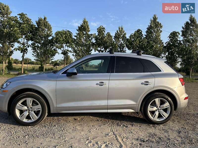 Позашляховик / Кросовер Audi Q5 2019 в Одесі