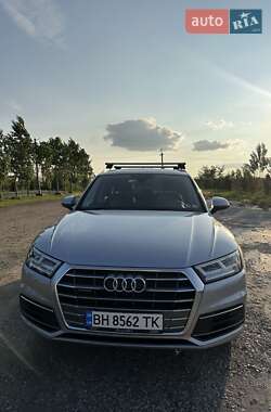 Внедорожник / Кроссовер Audi Q5 2019 в 