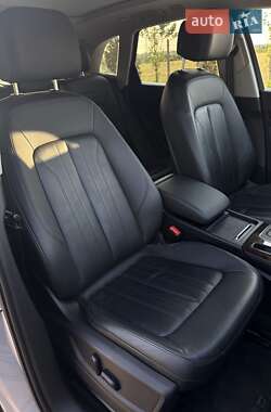 Внедорожник / Кроссовер Audi Q5 2019 в 