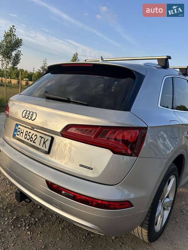Позашляховик / Кросовер Audi Q5 2019 в Одесі