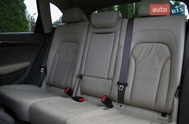 Внедорожник / Кроссовер Audi Q5 2010 в 