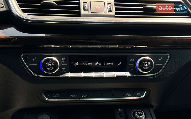 Внедорожник / Кроссовер Audi Q5 2019 в Львове
