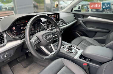 Внедорожник / Кроссовер Audi Q5 2018 в 