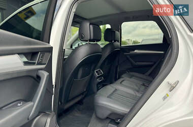Внедорожник / Кроссовер Audi Q5 2018 в 