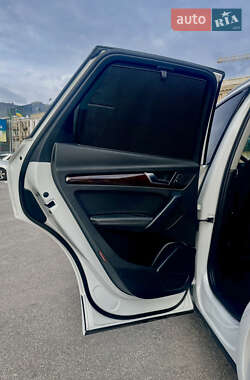 Позашляховик / Кросовер Audi Q5 2020 в 