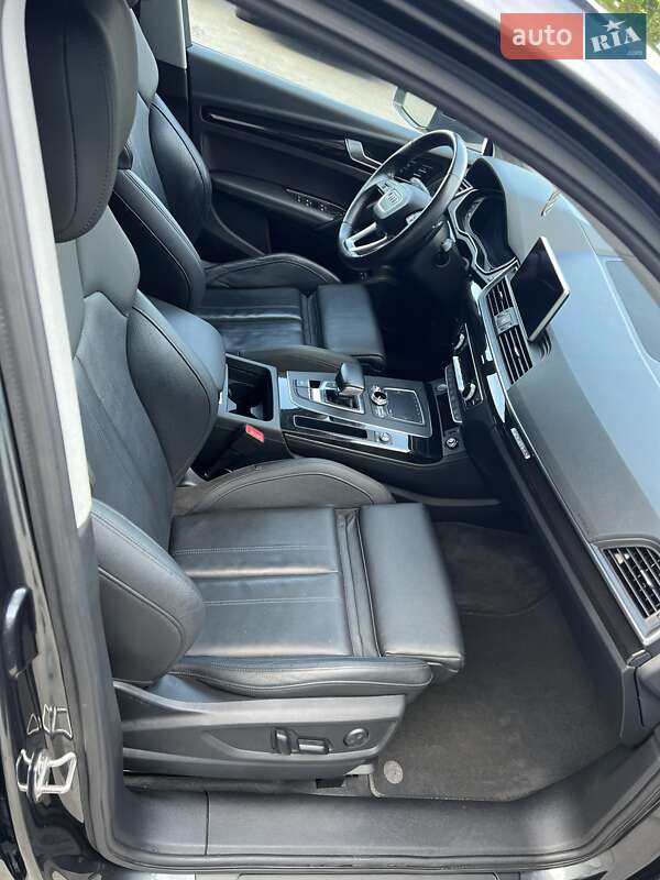 Внедорожник / Кроссовер Audi Q5 2019 в Львове фото 14 Внедорожник / Кроссовер Audi Q5 2019 в Львове