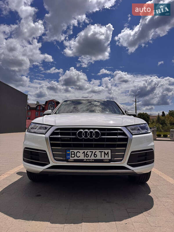Позашляховик / Кросовер Audi Q5 2018 в Дрогобичі